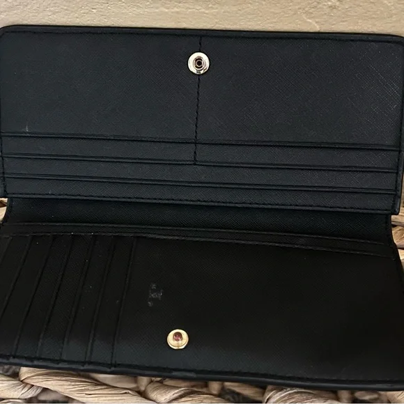 Tory Burch Robinson Slim Wallet - Picture 9 of 9